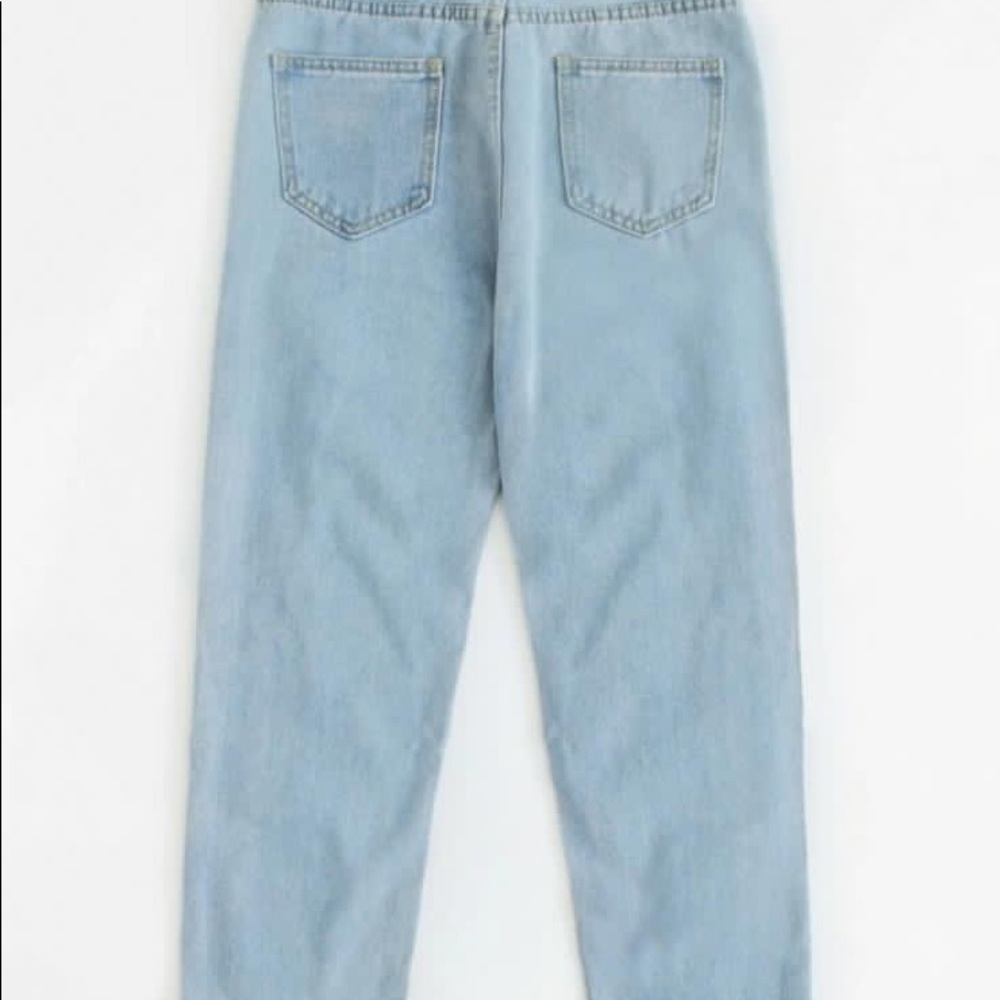 Boyfriend jeans slogan graphic - Picture 4 of 4